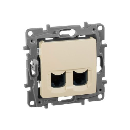 

Розетка комп. Legrand Etika (672355) скрыт. слоновая кость