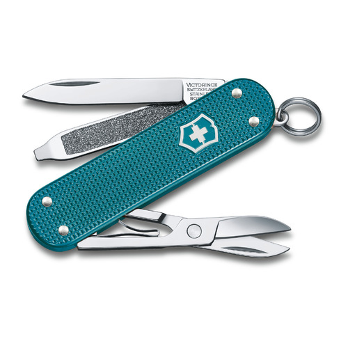 

Складной нож Victorinox Classic Wild Jungle, функций: 7, 58мм, коробка картонная [0.6221.242g], Classic Wild Jungle